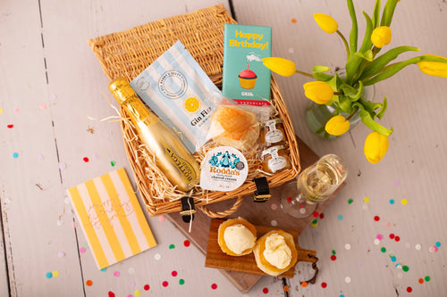 Prosecco and cream tea birthday hamper